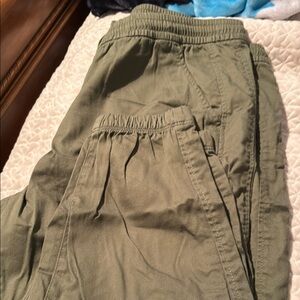 Gap Woman's Olive Green joggers never worn size xl